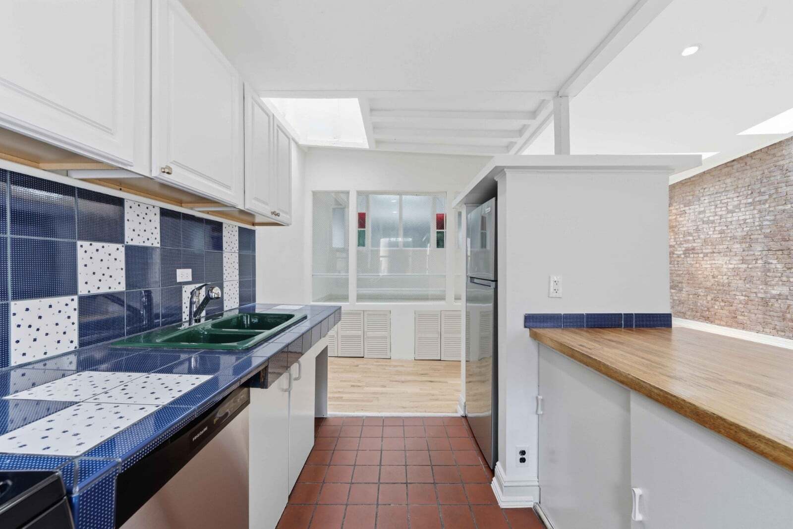 Building Photo - 36-45 31st Street