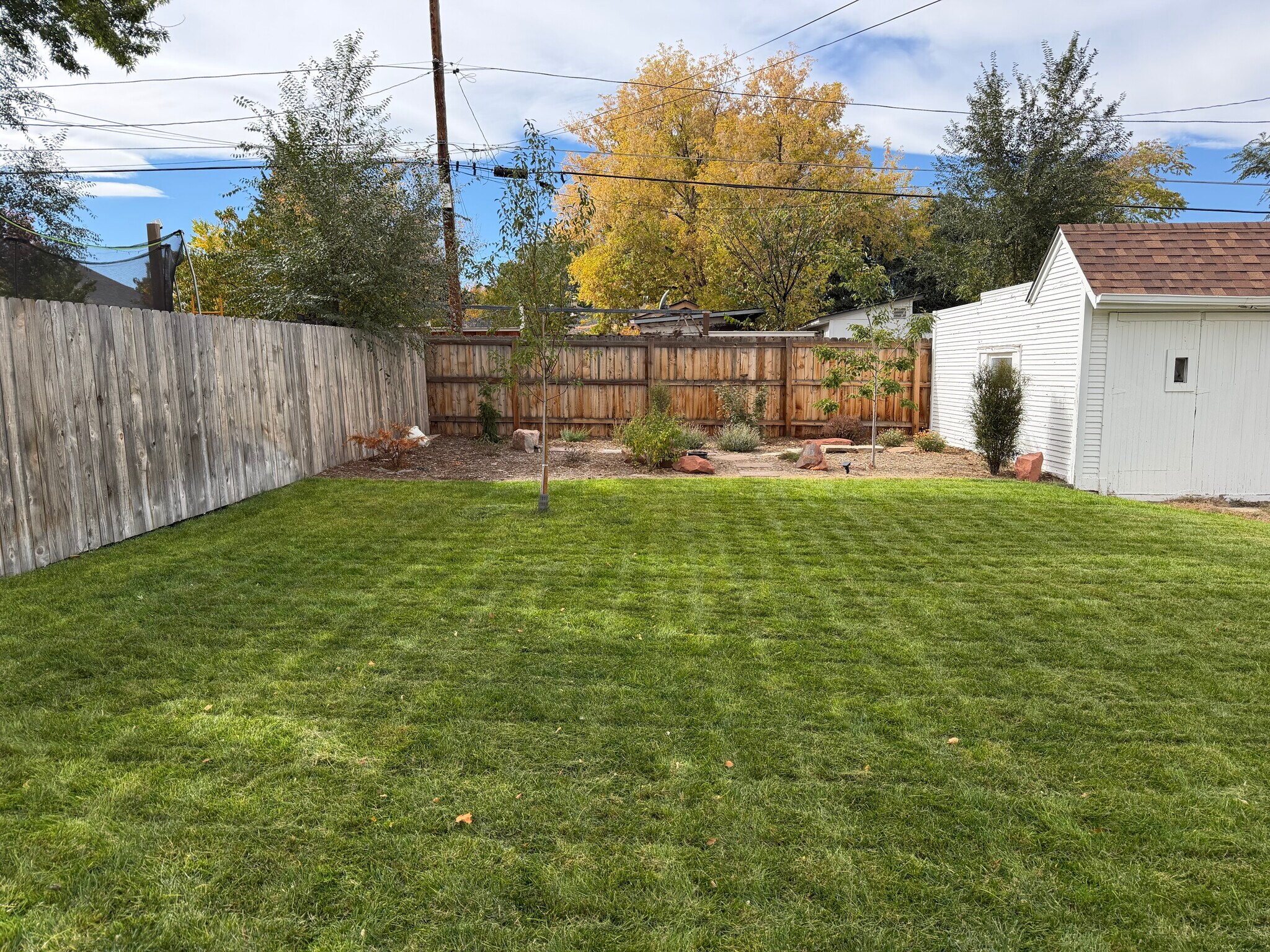 Building Photo - 645 Newton St