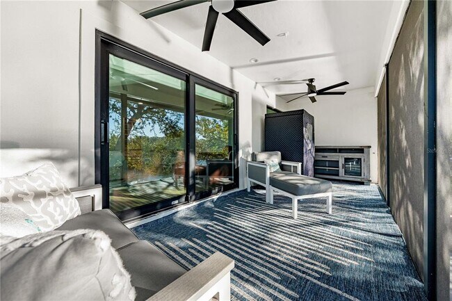 Building Photo - 2500 Monterey St