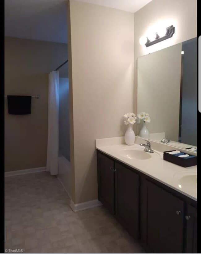 Building Photo - 4602 Prestbury Dr