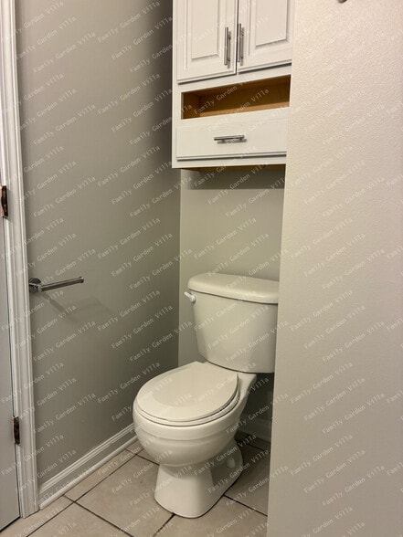 Building Photo - 338 Gloria St