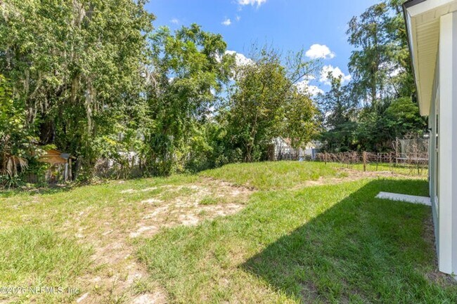 Building Photo - 2025 NEW BUILT 2 BR 2 BA Rental that could be a 3BR