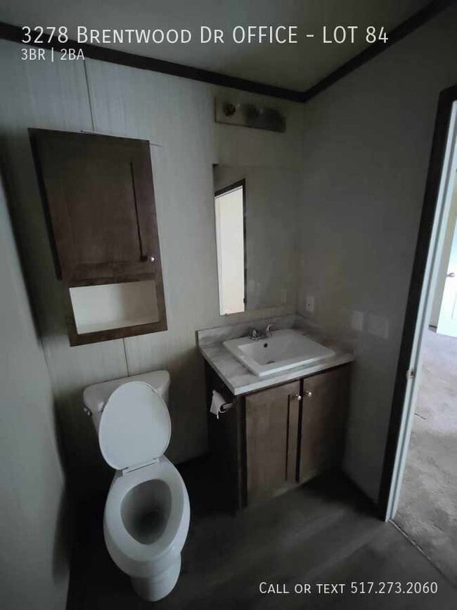 Building Photo - 3278 Brentwood Dr