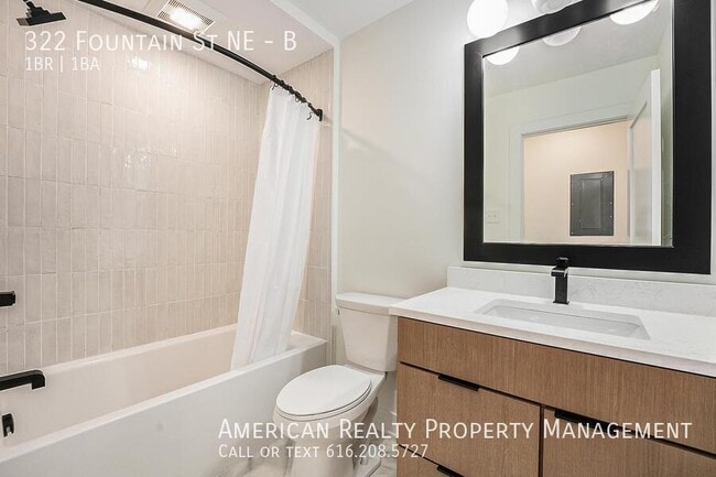 Building Photo - 322 Fountain St NE