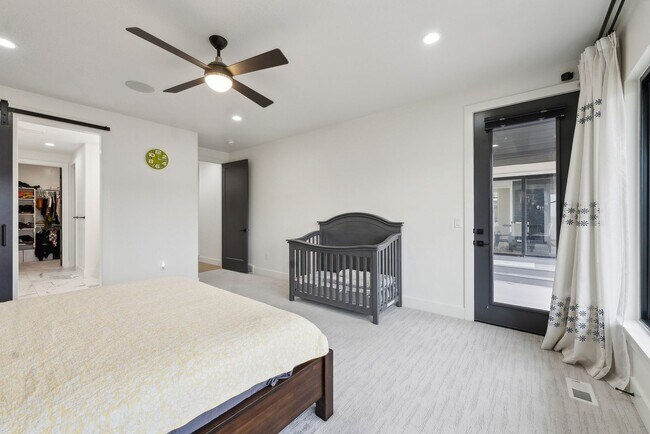 Building Photo - Stunning Single Family Home In Beautiful N...