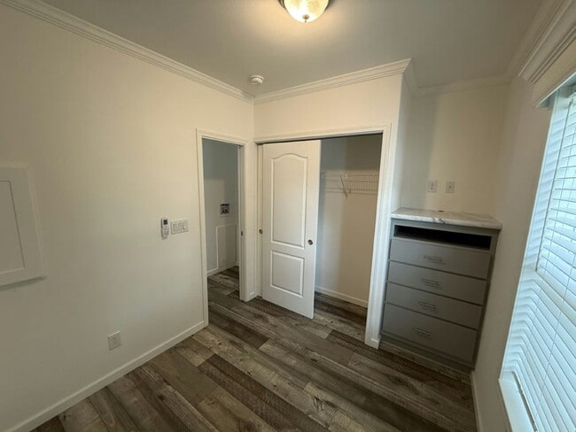 Building Photo - 7250 FL-44