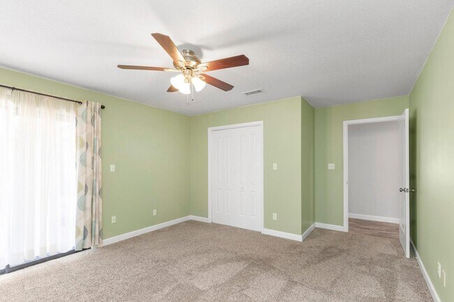 Building Photo - 708 Turnberry Cove S