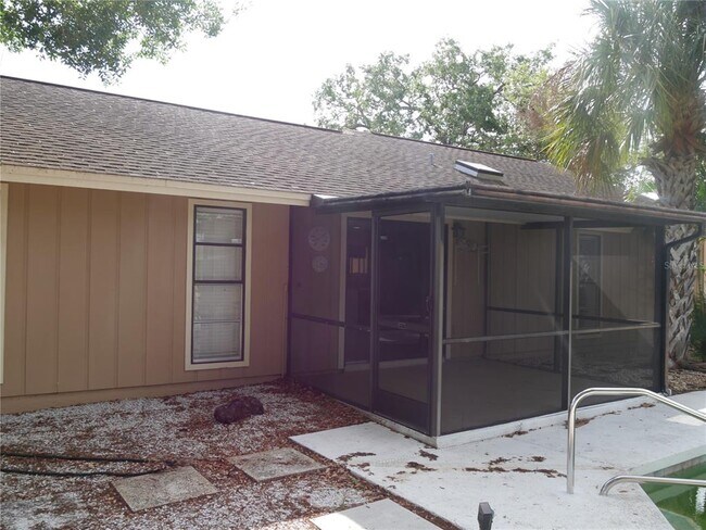 Building Photo - 3026 Vinson Ave