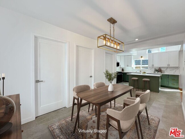 Building Photo - 5930 Willoughby Ave