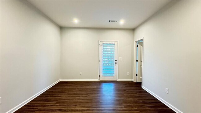 Building Photo - 1475 Creekside Cir NW