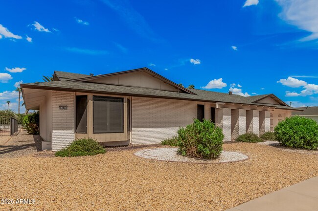 Building Photo - 12930 W Seville Dr