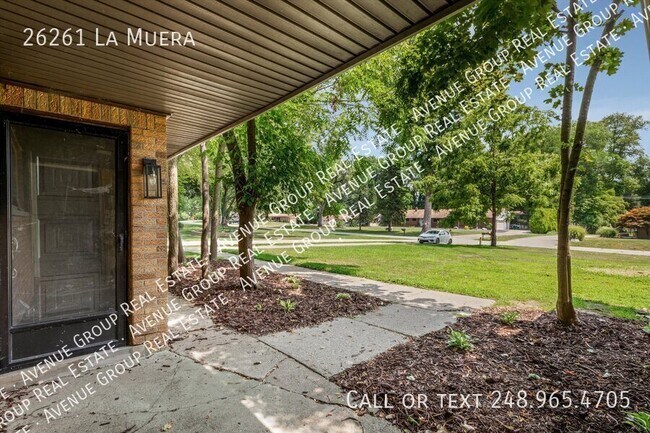 Building Photo - 26261 La Muera St