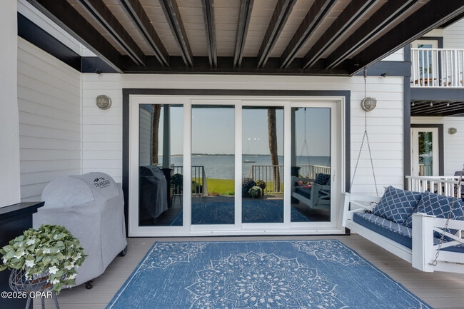 Building Photo - 3827 Mariner Dr