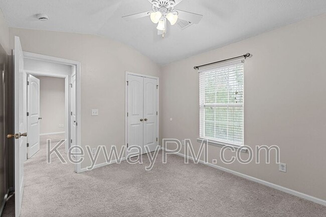 Building Photo - 1468 Collins Dr