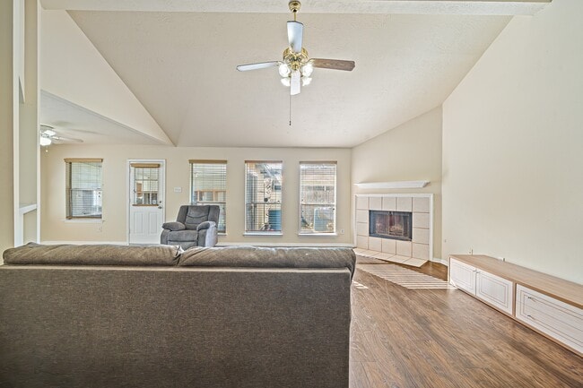 Building Photo - 12407 Fox Trace Ln