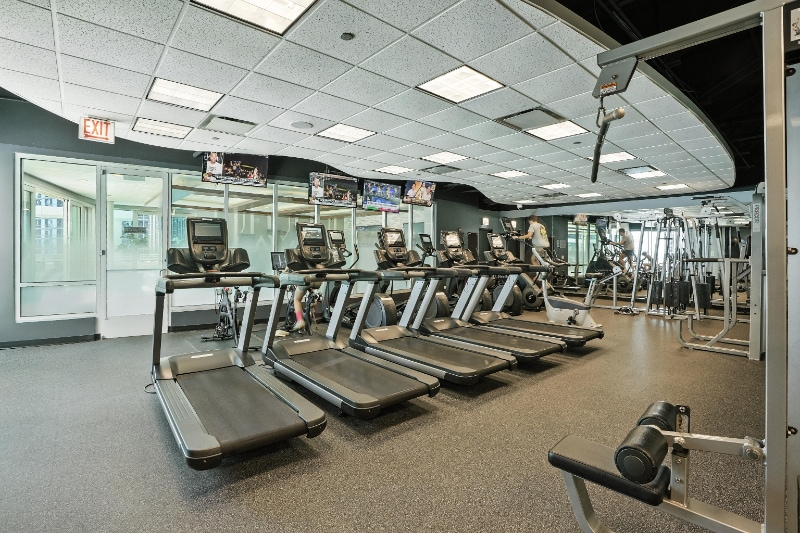 Building Photo - 355 E Ohio St