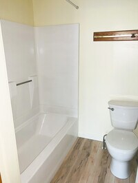 Building Photo - 148 N Champlain St