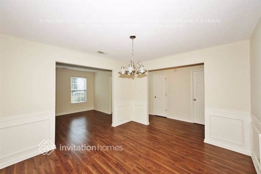 Building Photo - 4838 Bryant Dr