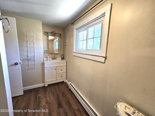 Building Photo - 806 Washington St