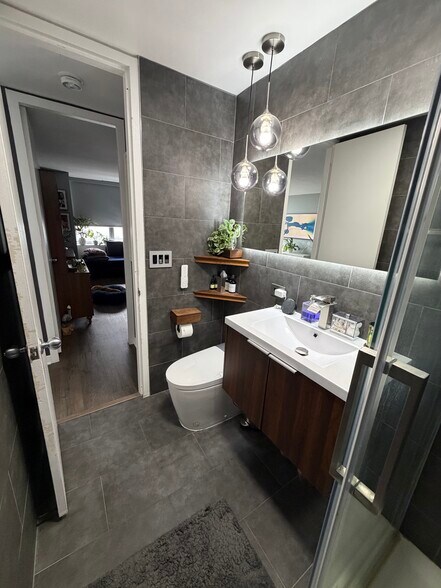 Building Photo - 655 W Irving Park Rd