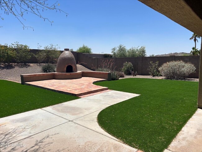 Building Photo - 17553 W Polaris Dr