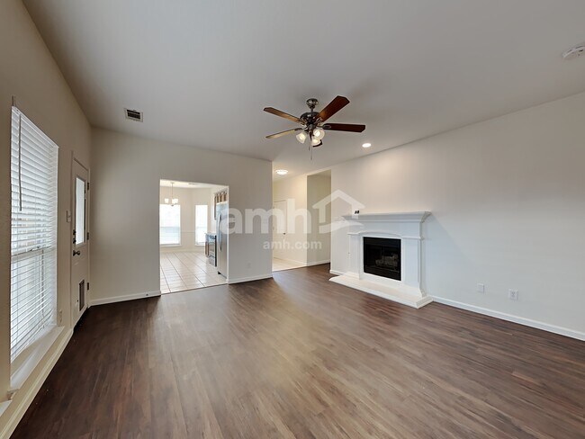 Building Photo - 73 N Highland Dr