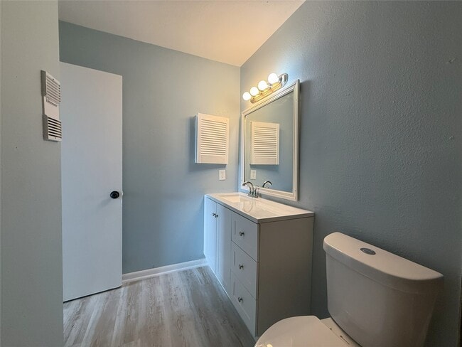 Building Photo - 8523 Hearth Dr