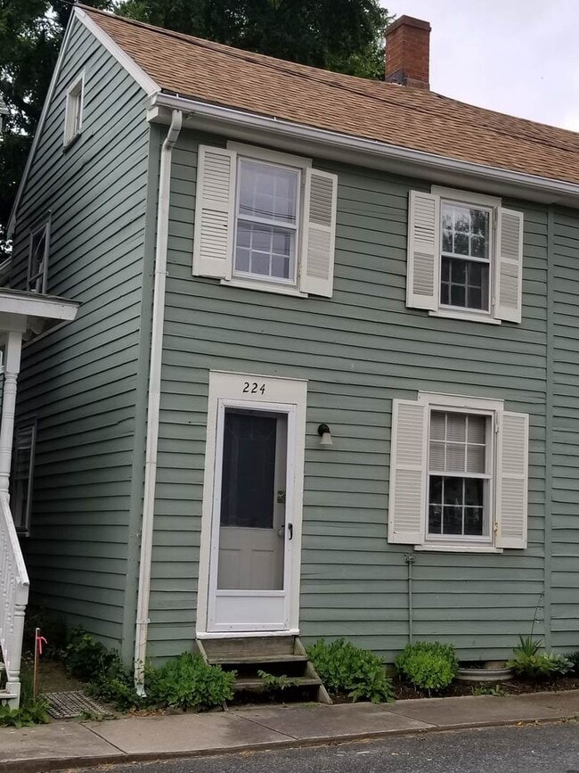 Primary Photo - Chesapeake City 2BR/1BA Home for only $120...