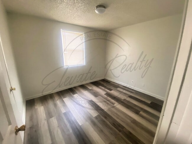 Primary Photo - Roommate Wanted – Private Bedroom in 2-Bedroom Duplex in North Nashville (Month to Month Lease)! ...