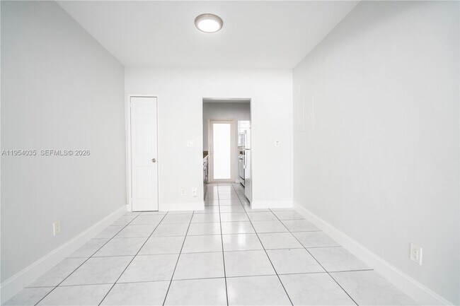 Building Photo - 8340 Byron Ave