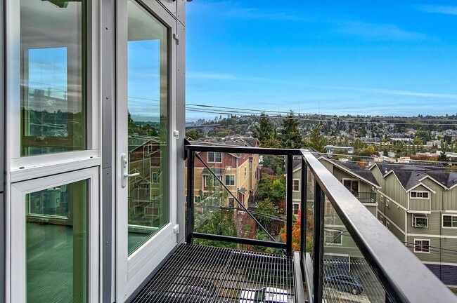 Interior Photo - Fremont View: Modern Classic Collection