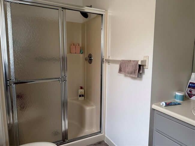 Building Photo - 17 Intervale Ave