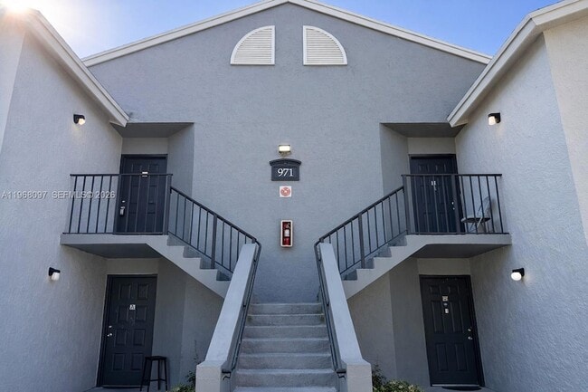 Building Photo - 971 Lake Terry Dr