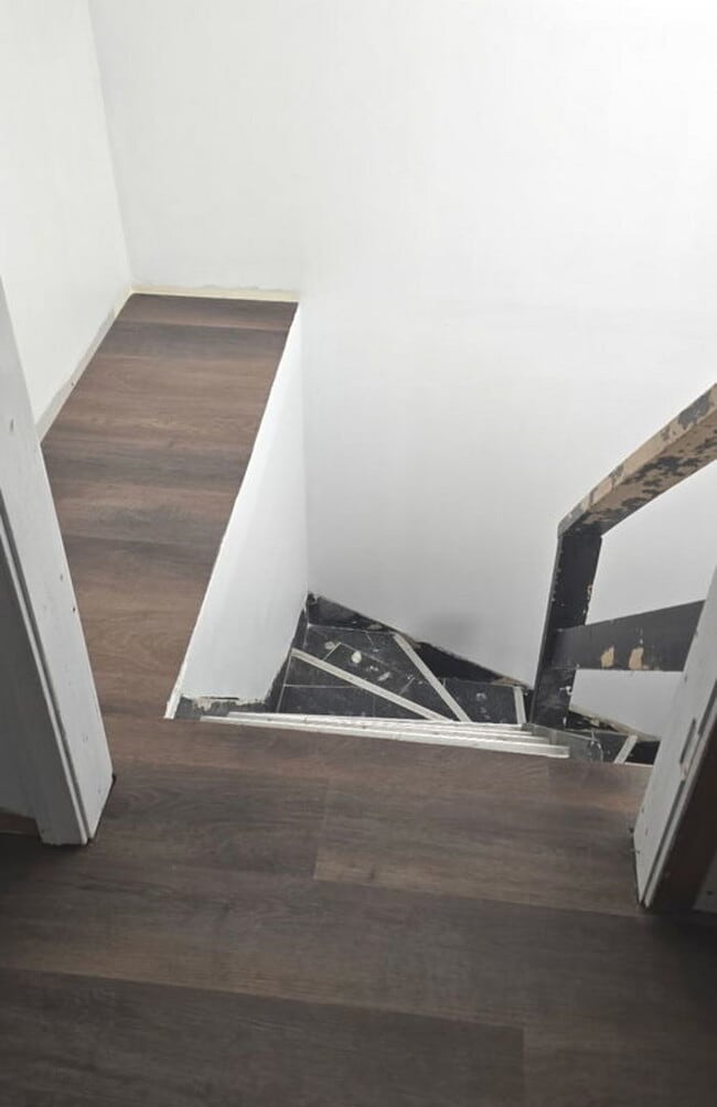 Building Photo - 7131 S Wood St