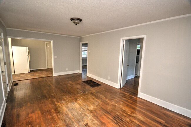 Building Photo - 3835 Capers Ave