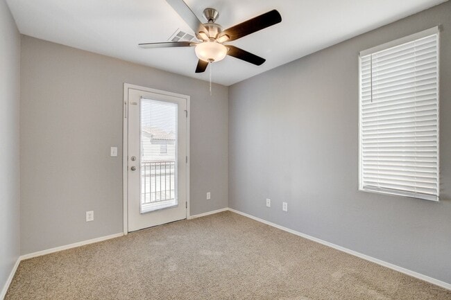 Building Photo - 4 Bedroom Home in the South West / 89139 Area