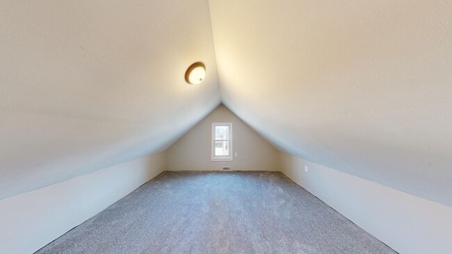 Building Photo - Clark / Fulton Area - 4 Bedroom Single Fam...