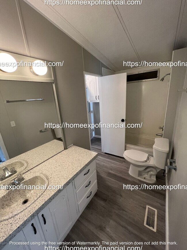 Building Photo - Nice Home For Rent