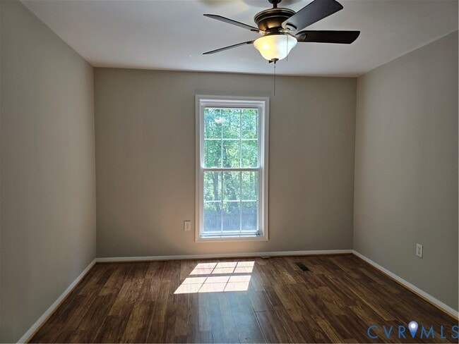 Building Photo - 757 Pleasant St