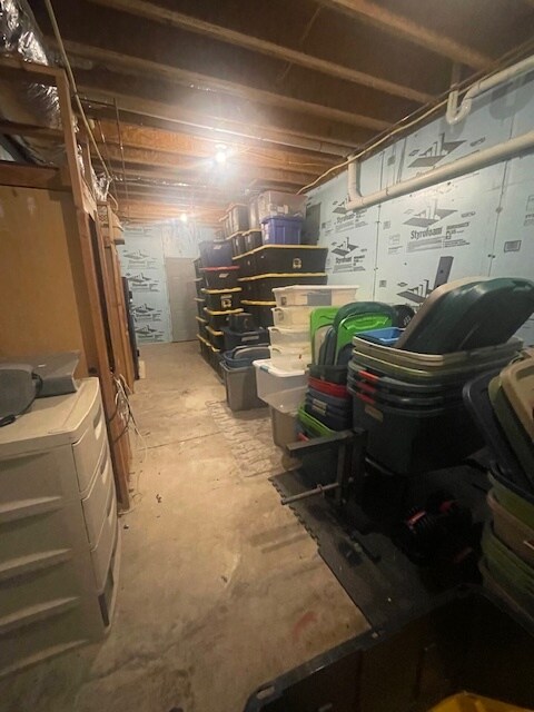 Building Photo - 3906 NE Cadbury Ave