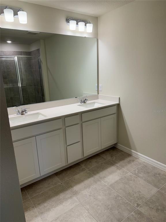 Building Photo - 3646 Oceanic Cv