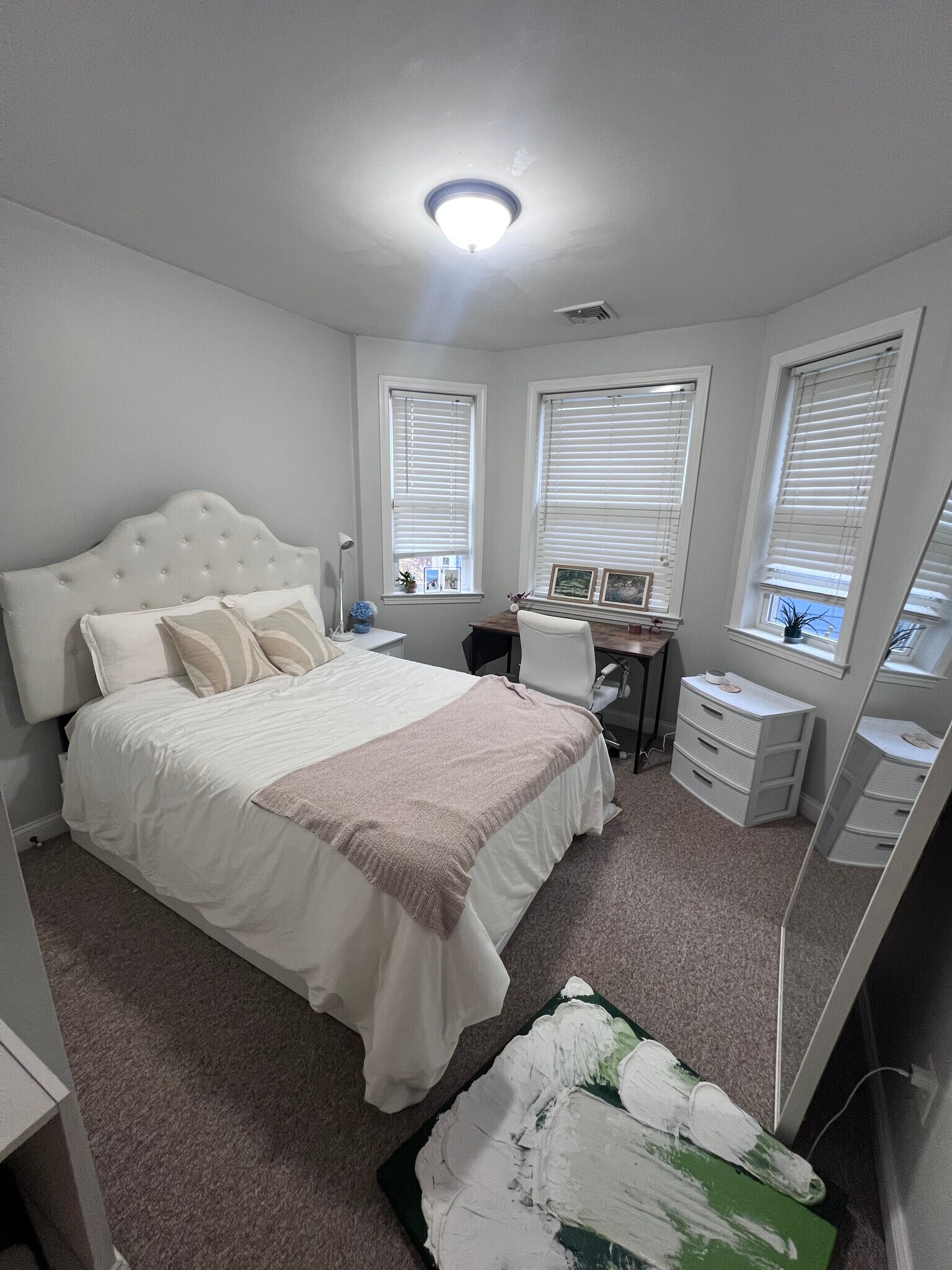 Building Photo - 99 Hillside St