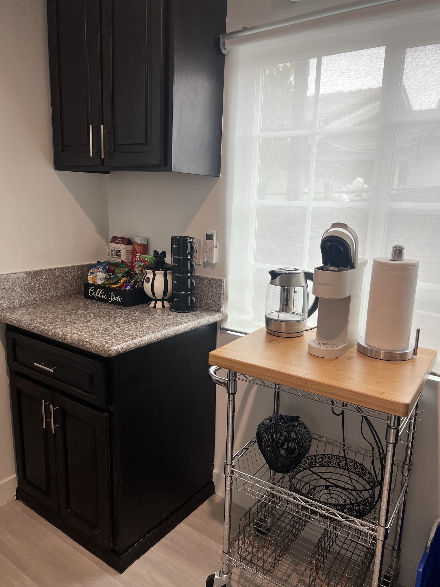 Kitchen - 527 W Colden Ave