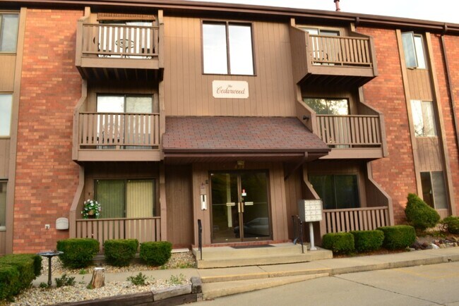 Building Photo - 434 Woodside Trail