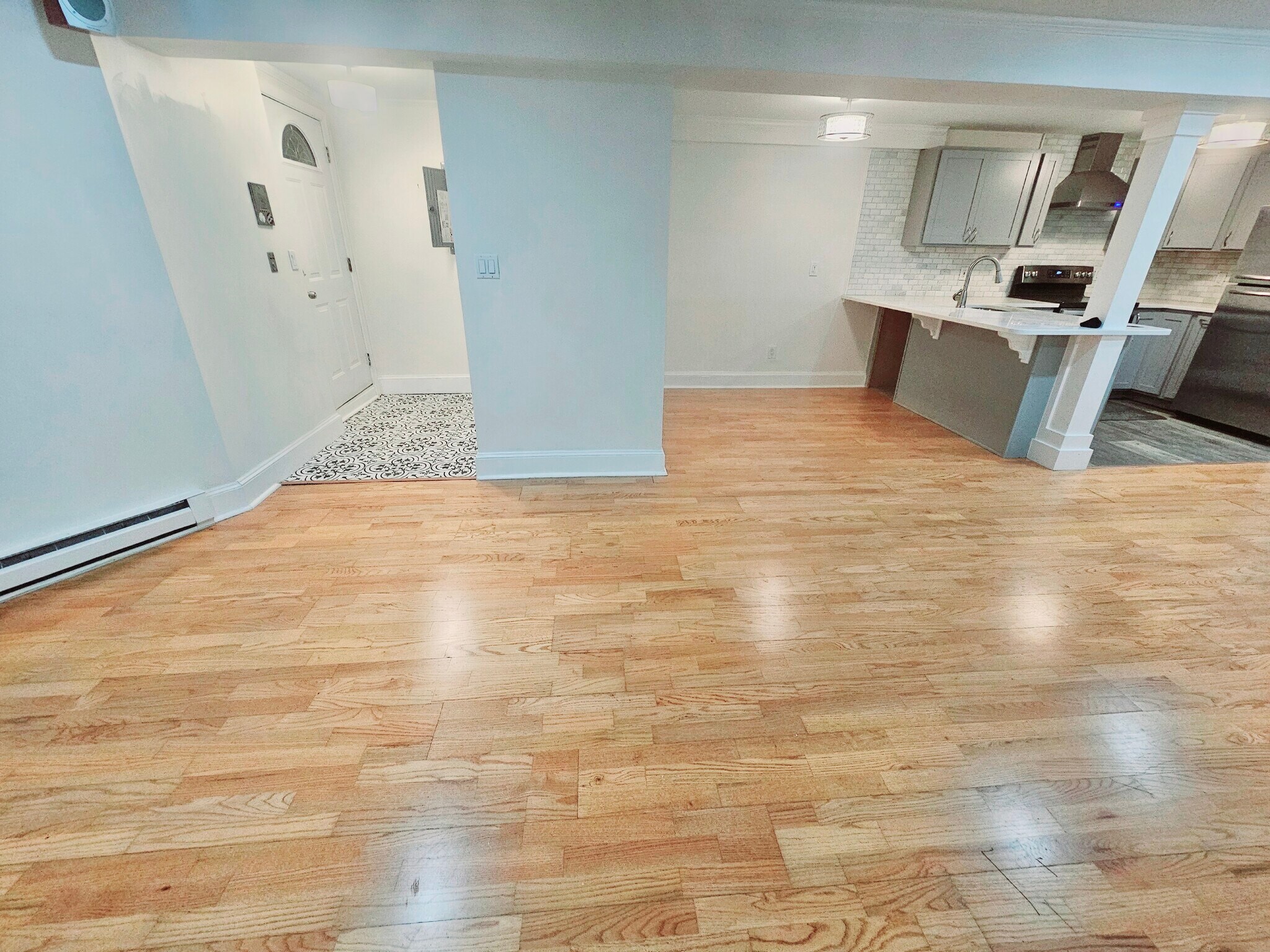 Building Photo - 519 Columbus Ave