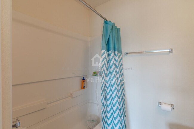 Building Photo - 5095 Dominica Dr