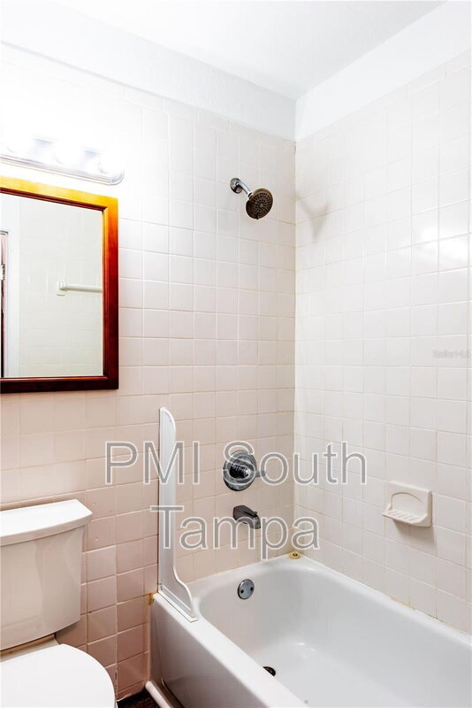 Building Photo - 3402 W Van Buren Dr