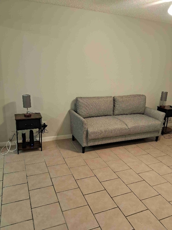 Building Photo - 618-620 Warn-Ree Cir