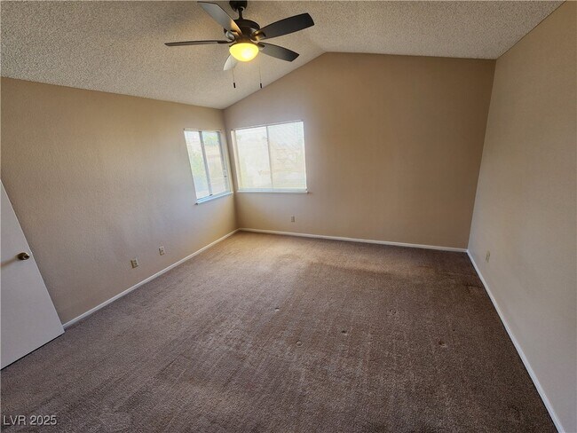 Building Photo - 25 Jensen Dr