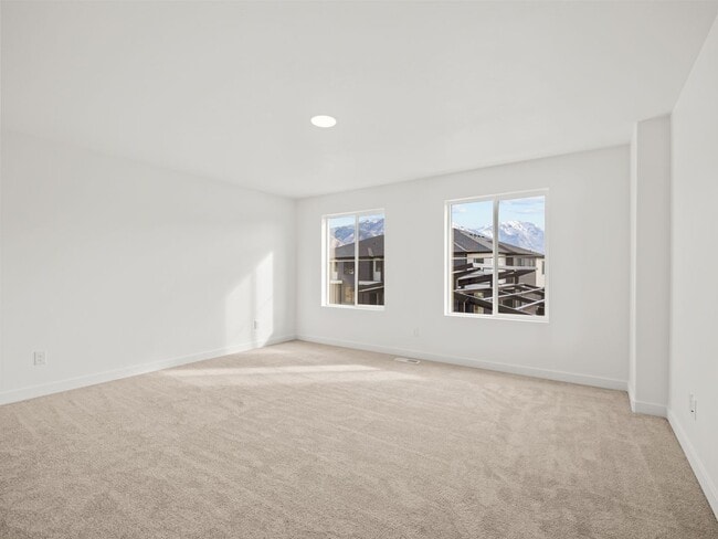 Building Photo - Beautiful 3-bedroom, 2.5-bath townhome